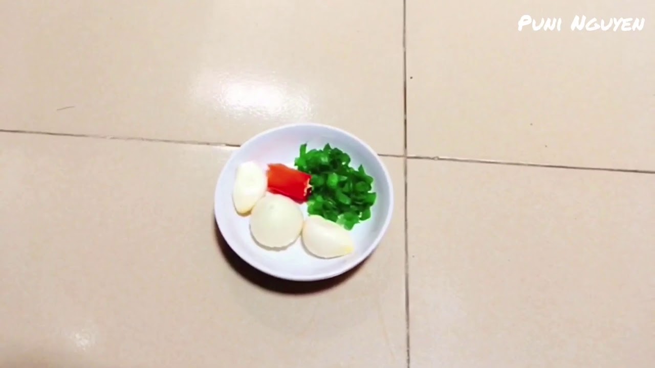 Ốc móng tay xào tỏi / Stir-fried solenidae with garlic