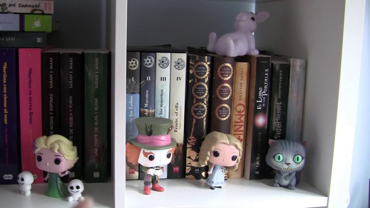 Bookshelf tour | los libros de mis estanterías - YouTube