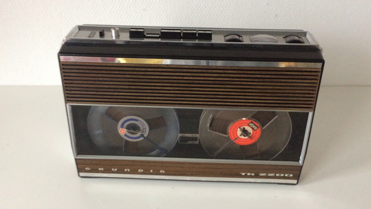Ancien Magnétophone à bande GRUNDIG TK820