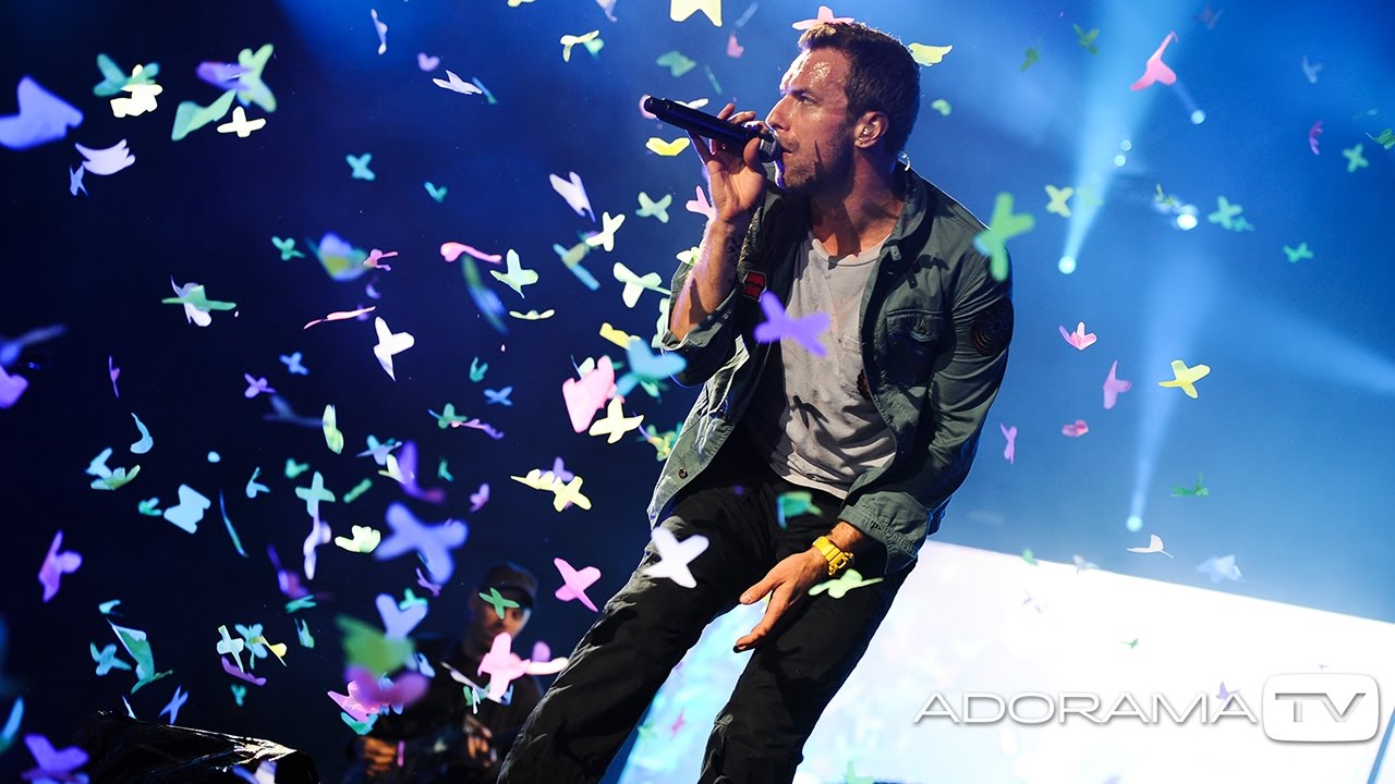 Music and Events Photographer Carrie Davenport Part 1: Out of the Darkroom with Ruth Medjber