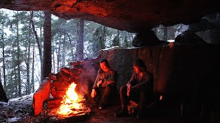 We Decided to Camp in a Cave - Ice bath in morning - Bushcraft