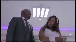 Linda Gcwensa ejabulisa abantu emshandweni ..Book your date 081 219  2573