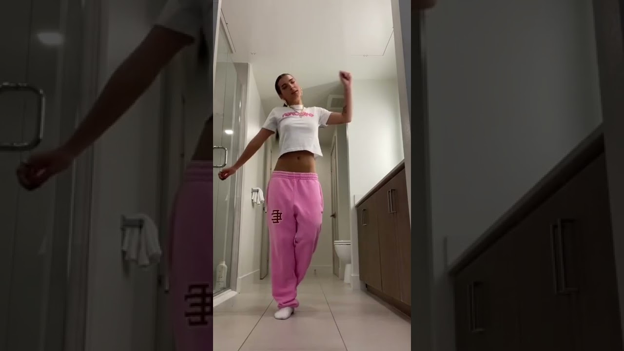 I just wanna rock 👏🙌 Lil Uzi Vert - Just Wanna Rock TikTok dance # ...