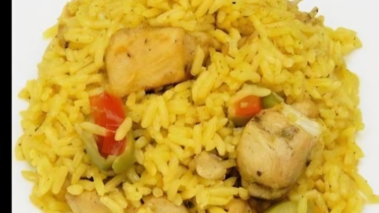 Sweets and Beyond is live making Arroz con Pollo!