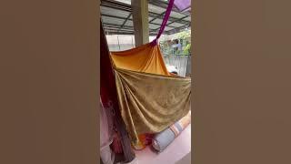 Tenda sederhana dari kain & seprei untuk Kemah Anak di Rumah