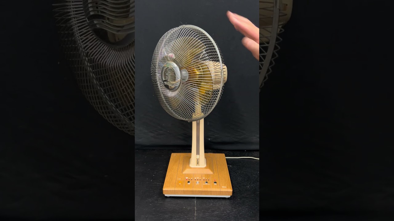 ナショナル 電子ストップ扇風機 30cm 座敷扇 F-C305A 3枚羽根 - YouTube
