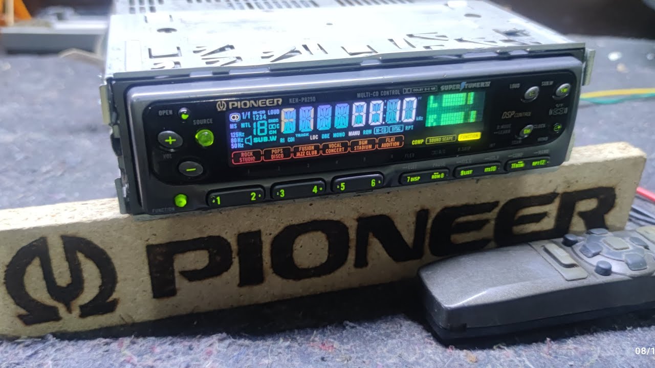 Pioneer KEH-P8250 カーオーディオ PIONEER KEH-P8250 DSP Control