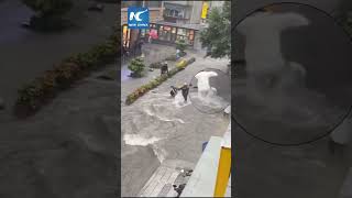 Cina: Guangzhou, fattorini salvano bambino trascinato dalle acque alluvionali