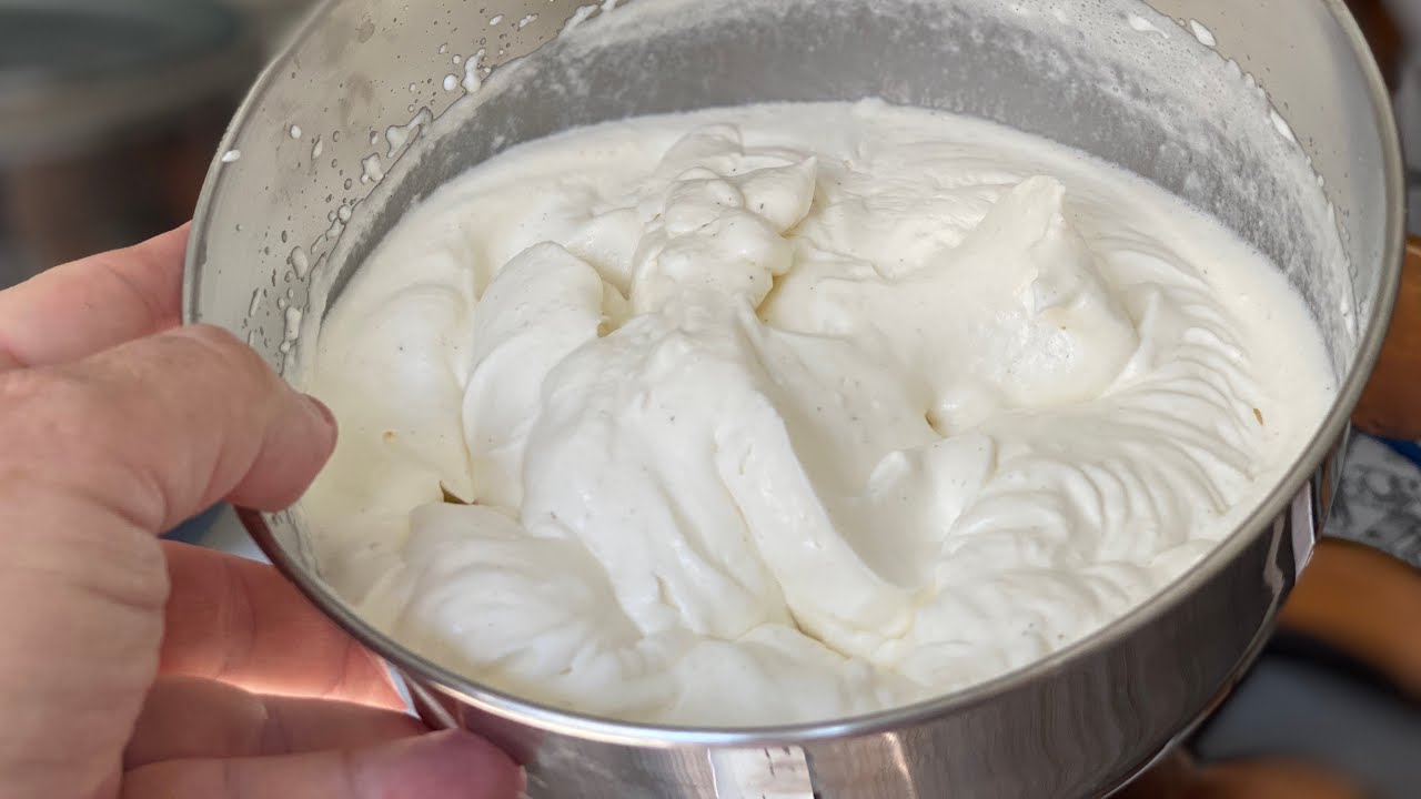 LA CRÈME CHANTILLY FRENCH WHIPPED CREAM [VIDEO 55] YouTube