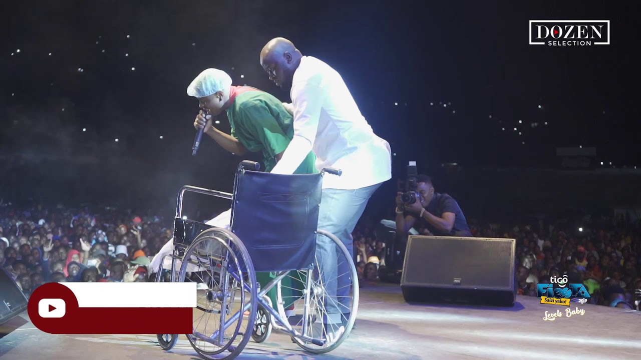 OMMY DIMPOZ AINGIA STEJINI NA WHEEL CHAIR. TIGO FIESTA 2019 MWANZA