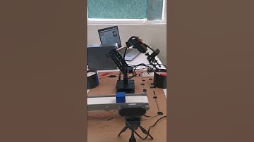 Brazo robótico seleccionador de colores con Matlab. #programming #robot #engineer #robotics #matlab