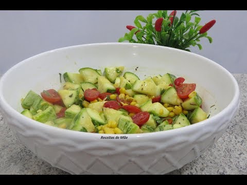 Vídeo: Salada De Frango Com Abobrinha E Tomate Cereja