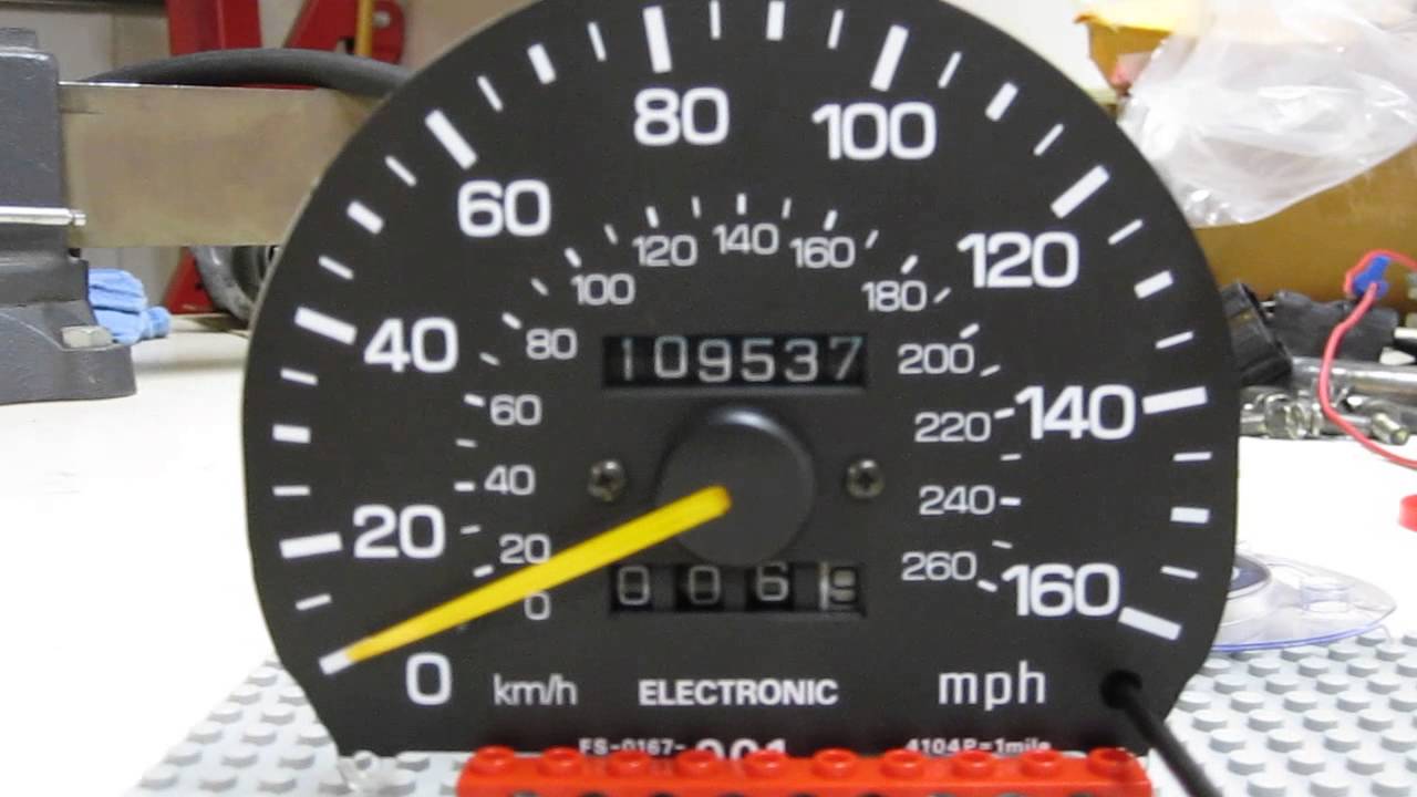 Subaru Legacy: Measuring and adjusting air pressure to achieve proper inflation Subaru Legacy: Measuring and adjusting air pressure to achieve proper inflation