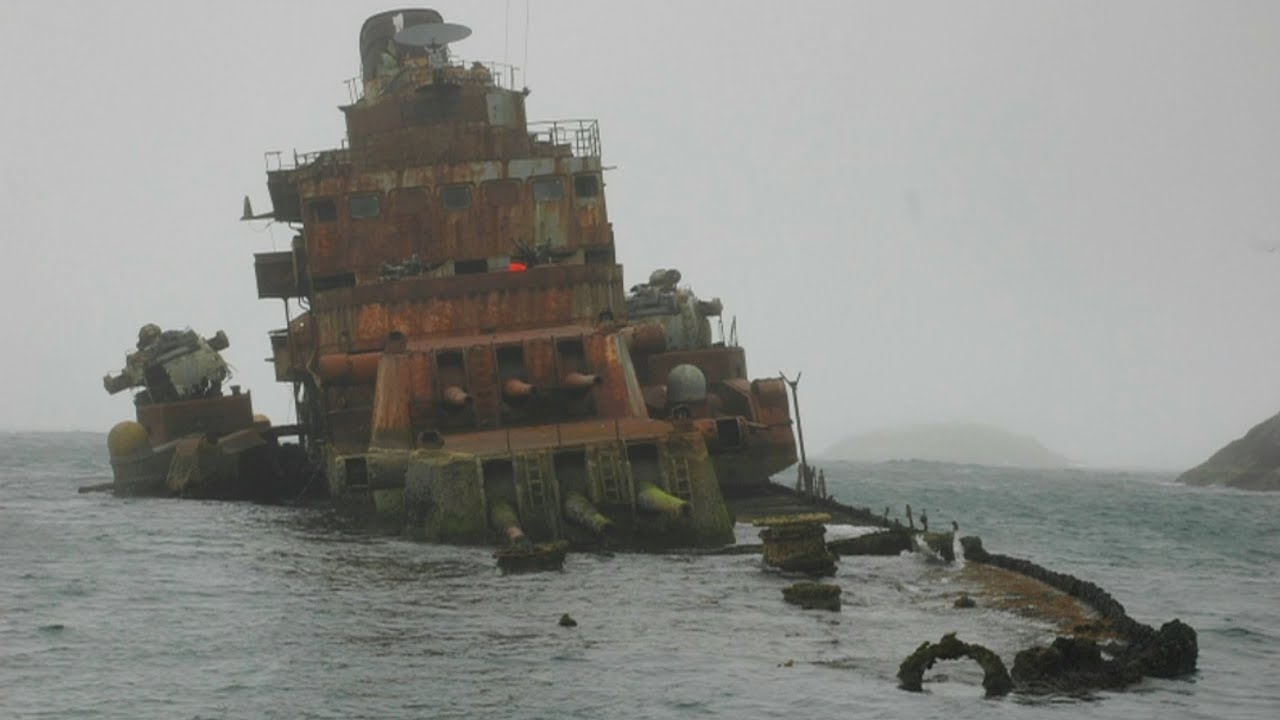 Очень русские кораблекрушения: Курск, Комсомолец и Мурманск.