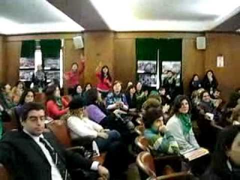 Agresin en el Senado de la Nacion Argentina a integrante de movimiento provida - 30/09/10