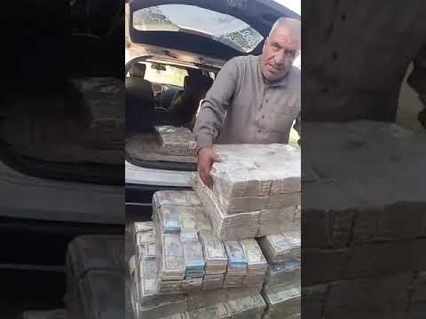 رجل بدير الزور يشتري قطعة أرض زراعية بقيمة 8 ألاف دولار لاحظوا العملة السورية بتساوي مقابل الدولار