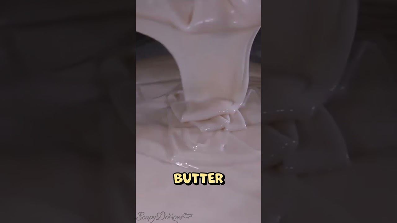 JoCat Uses Soda For Cakes