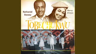 Video voorbeeld van "NATHANIEL BASSEY - Tobechukwu"