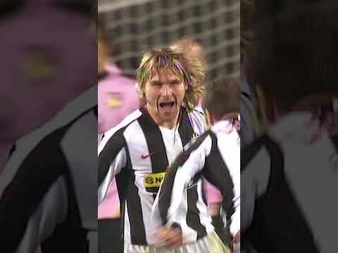 Just Del Piero things 🙂 | #freekick  #football #juventus