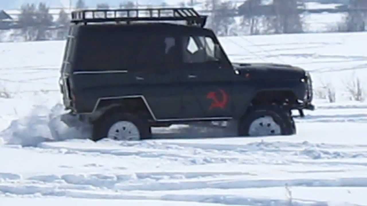 Уаз по глубокому снегу