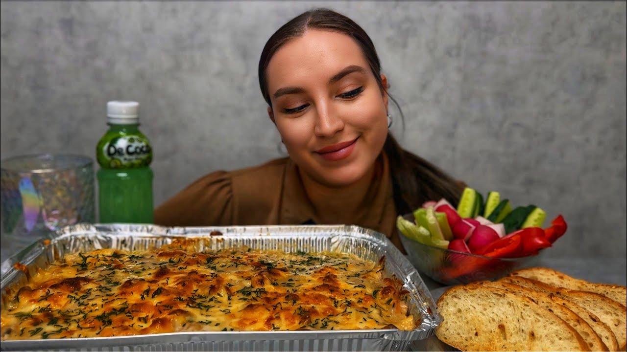 МУКБАНГ | ЖУЛЬЕН С КУРИЦЕЙ | СЛУШАЕМ И НЕ ОСУЖДАЕМ!