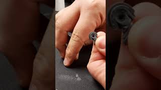 Replacing GW Push Fit Shoulder Pads On Primaris Models