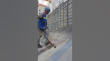 Core wall formwork oiling #shorts #construction