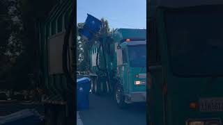 Recycling Truck #garbagetruck #testingshorts #runmemymoney #octo