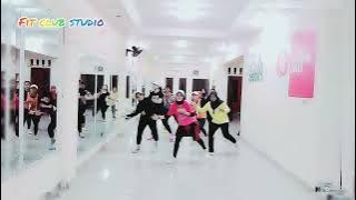 Teman tapi mesra ( by ratu ) choreo tami