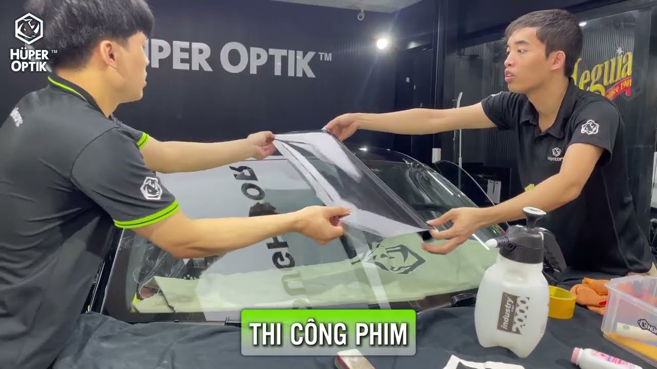 Thi công phim cách nhiệt Huper Optik cho chiếc Porsche 911 Carrera