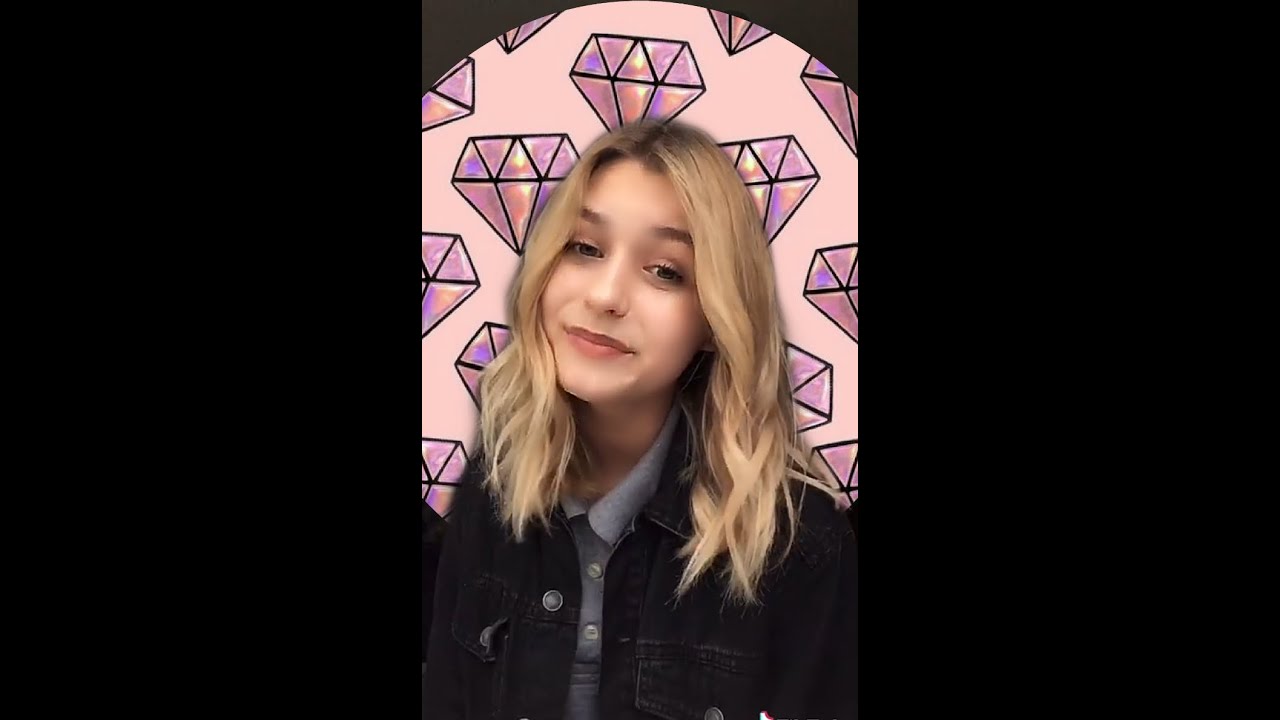 комплиментами сорил писал стихи неоднократно. бриллианты в золоте дарил и комплиментами сорил текст. бриллианты дарил и комплиментами сорил. бриллианты дарил и комплиментами сорил. в её глазах закат сиял.