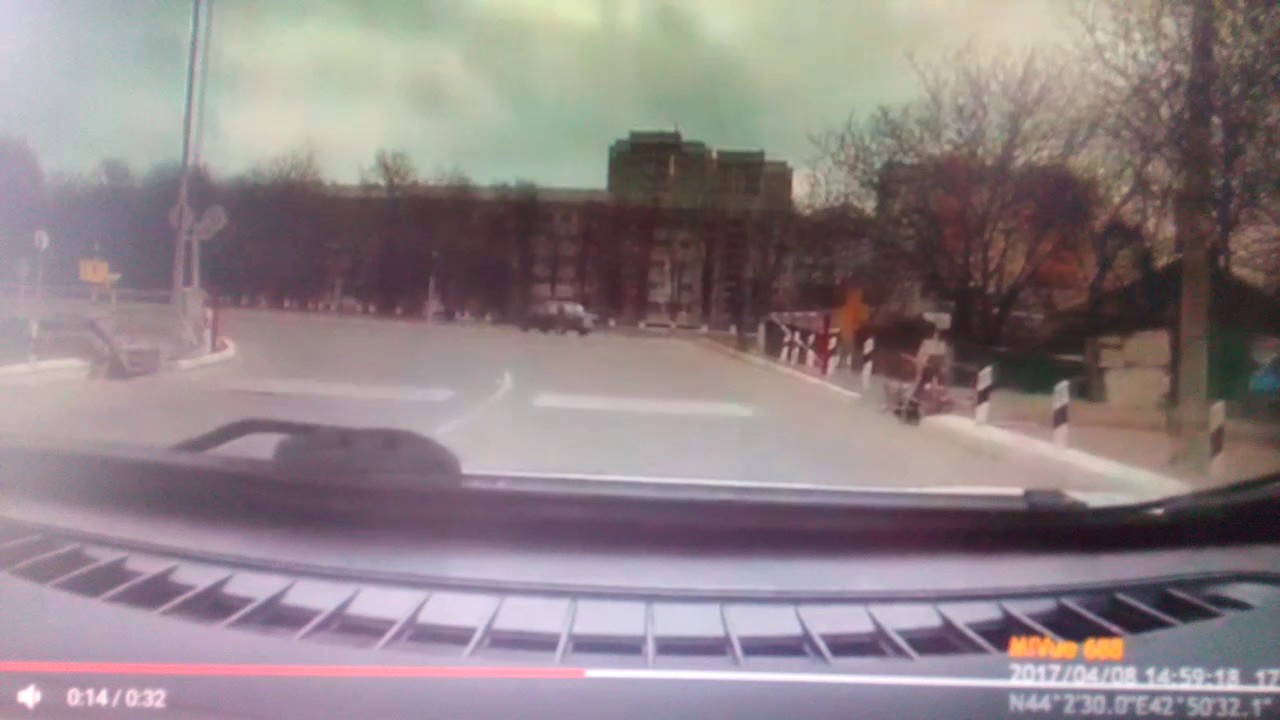 Звук движущейся машины Звук движущейся машины