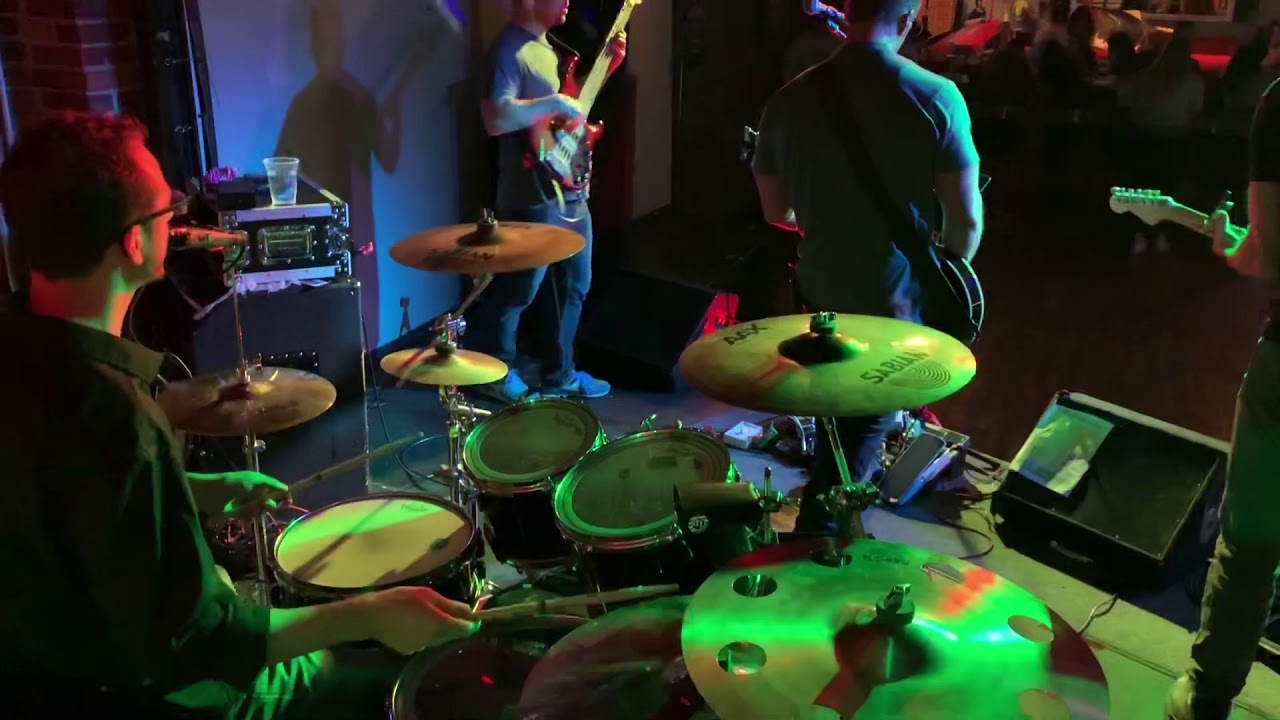 Counting Stars Live Cover by Fatbunny @ Manchvegas adlı videoyu YouTube'da izle Counting Stars Live Cover by Fatbunny @ Manchvegas adlı videoyu YouTube'da izle