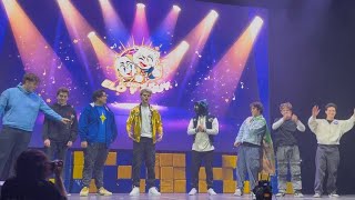 El show de @Elo_MC y @ChuyMine todos los del pueblo @GalaxitoYT @PapiEdgerLive@AND010@ZaxMinecraft 