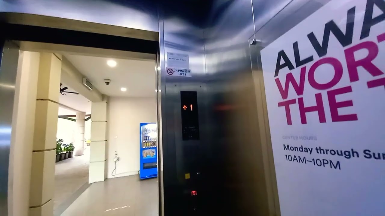 Fujitec Elevator at Johor Premium Outlets (PL1).