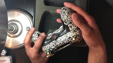 Unboxing PS5 AIM Controller