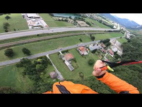 UNCUT   Tête louis Philippe, le Belvédère BASE jump