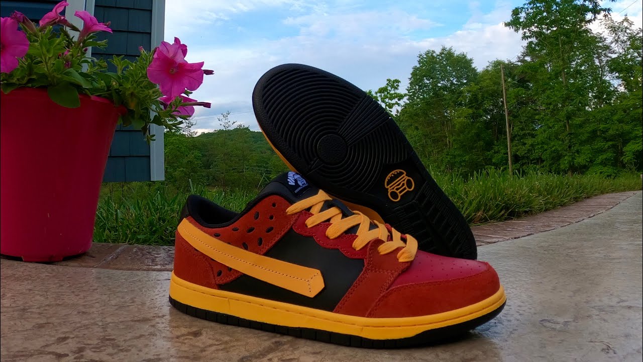 Vandy the Pink - Spicy Burger Dunk - High Quality Bootleg - Wearable Art -  Better than Nike Dunks??? 