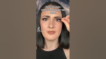 Removing False Lashes