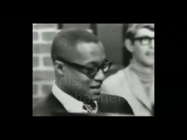 Ramsey Lewis - Medley: Wade in the Water/Hang on Sloopy/The in Crowd