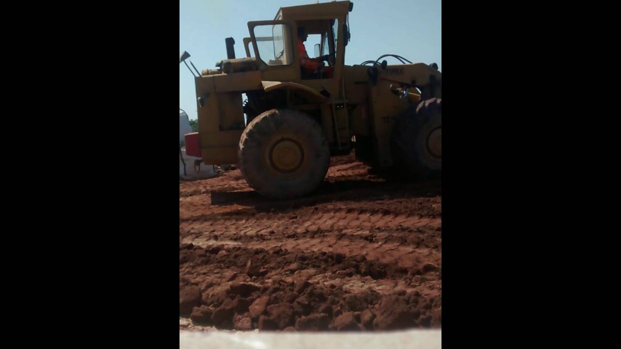 Terex 72 41 Dozing Youtube