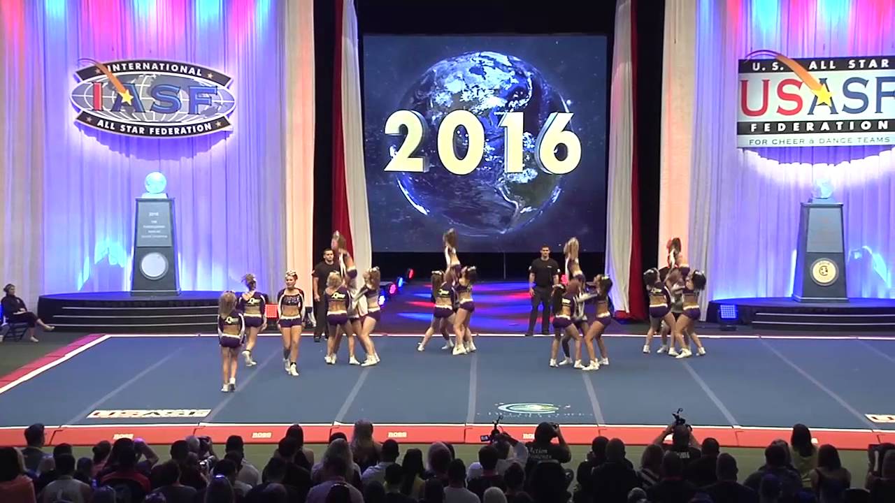 Green Bay Elite All Stars Lime [2016 Senior Small All Girl Finals