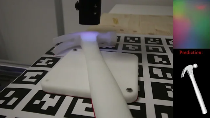 Domain adaptation for tactile features discrimination and object pose estimation