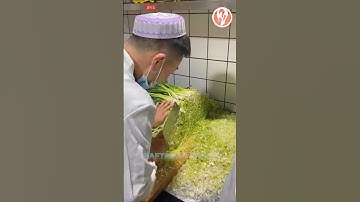 Good knife skills for cutting green onions in Lanzhou Ramen #tools#shorts