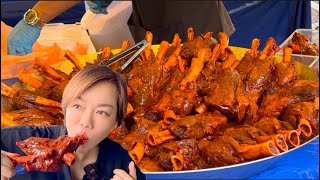 吉隆坡斋月美食，各种平时吃不到的马来传统美食，烤全羊，烤牛排，大口吃羊腿真过瘾……