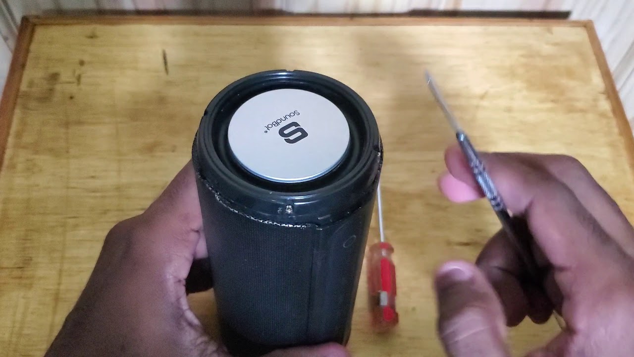 soundbot sb525 bluetooth 4.0 wireless speaker with usb charging port