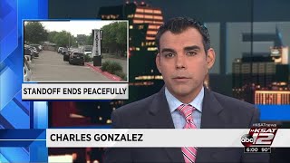 Video: SWAT standoff on NW Side ends peacefully after 8 hours