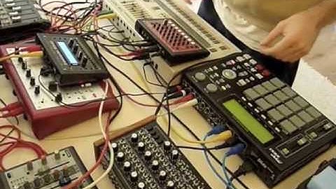 HoUsE JaM Session II // MPC + MFB 522 + TR-707 + MFB 503