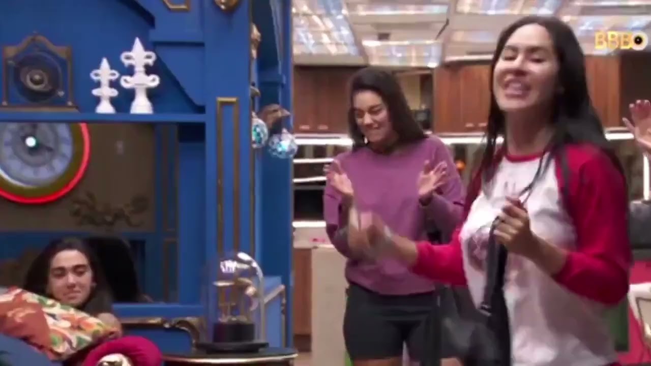 Cunhã Poranga Isabelle Nogueira dança a Toada Povo do Garrote do Boi Garantido no BBb 2024