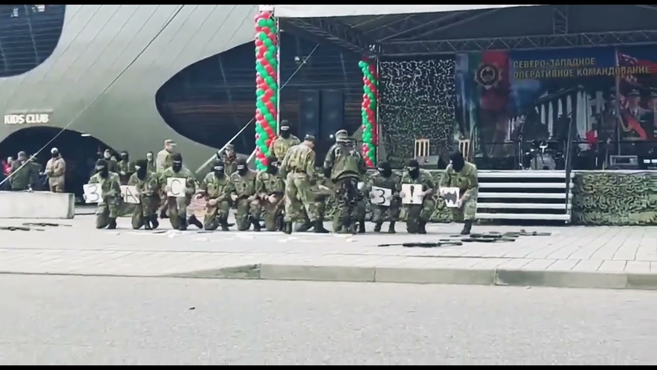 БЕЛОРУССКИЙ СПЕЦНАЗ показывает шоу - YouTube